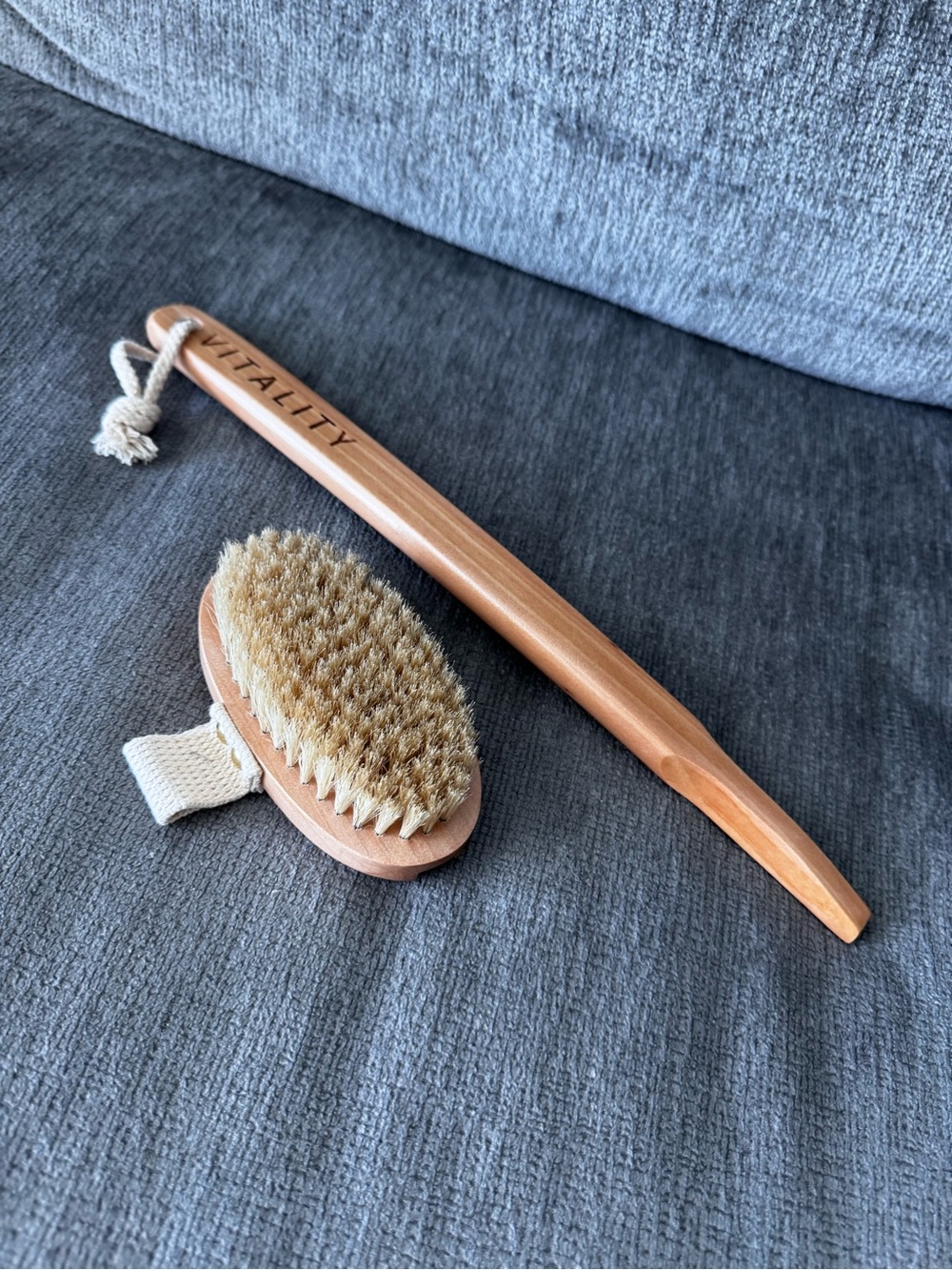 Tan Wooden Back Brush & Hand Brush Set - Tan